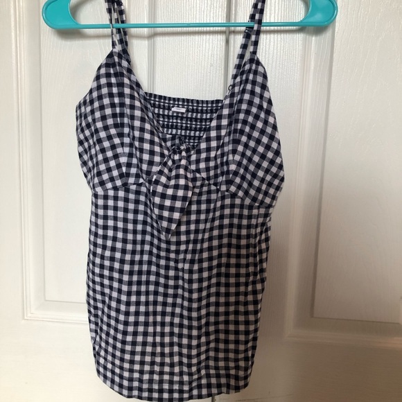 Old Navy Tops - 3 for $10 Spaghetti strap top